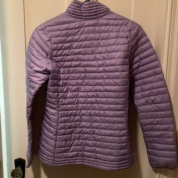 Patagonia light purple puffer size XS - Picture 5 of 7